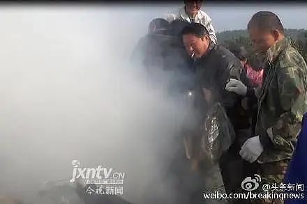 10吨猪肉翻车遭哄抢：我看到了人性的分水岭（组图） - 5