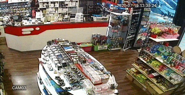丢人！开保时捷背爱马仕，这位华人大妈在超市里啥都偷，报警都没用（组图） - 18