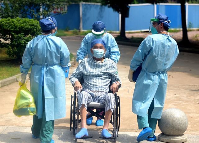 7月29日，刘强转入协和医院普通移植病房