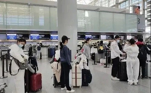 航班增至13趟，票价降一半！百名中国留学生被票贩坑$38万刀（组图） - 15
