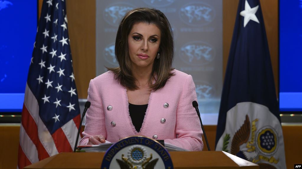 资料照片：美国国务院发言人奥特加斯在新闻发布会上。