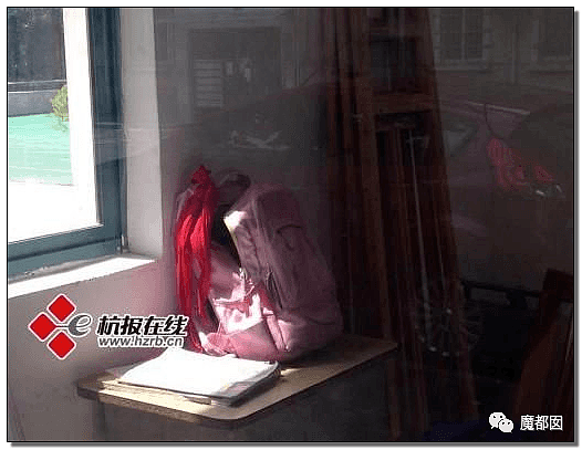 视频曝光！中国男子残忍摔打幼童致死激起全网公愤，母亲一旁拍摄未阻止，律师：拍摄者如有意配合或构成共犯（视频/组图） - 72