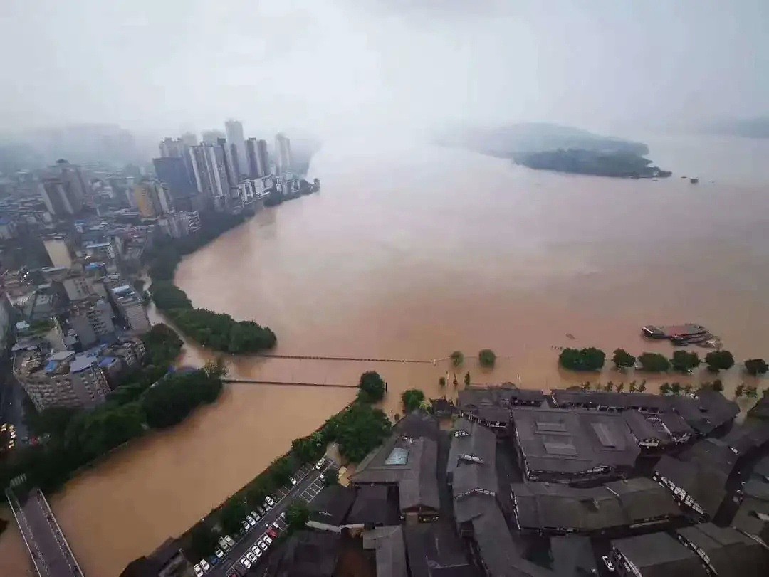 紧急！三峡迎建库以来最大洪峰，重庆多地被淹，面临洪水威胁形势非常严峻（视频/组图） - 9