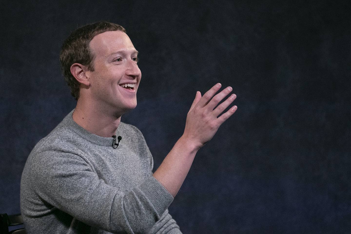 美国大选：Facebook行政总裁朱克伯格2019年10月谈及平台新功能。 （AP）