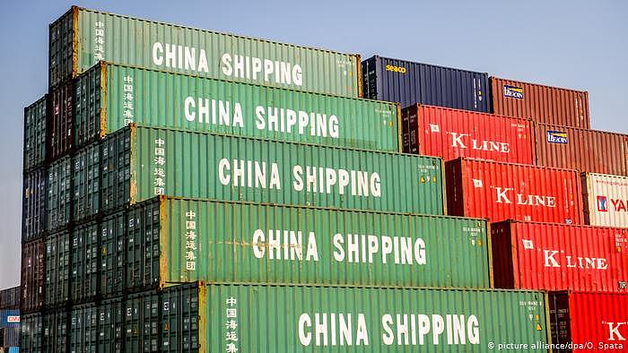 China Container-Hafen (picture alliance/dpa/O. Spata)