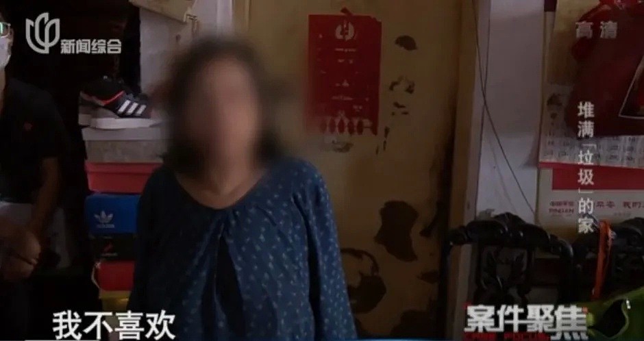 4天9卡车1000袋！上海一对母子在家堆积垃圾，竟然是为了…（视频/组图） - 5