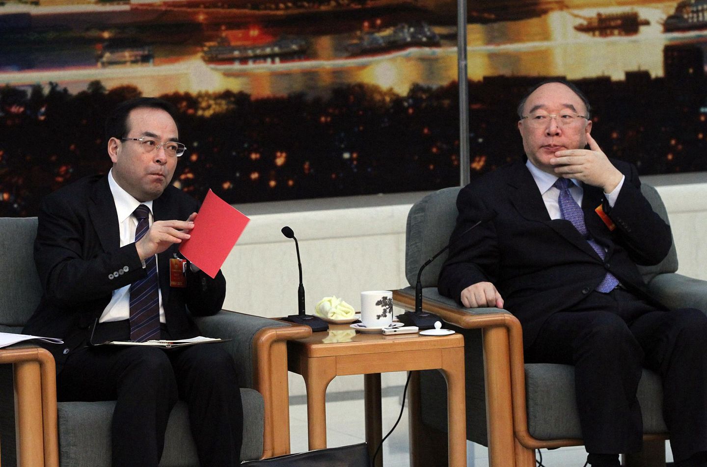 重庆市原委书记孙政才（左）被批“慵懒无为”，黄奇帆（右）的角色因此或被低估。（VCG）
