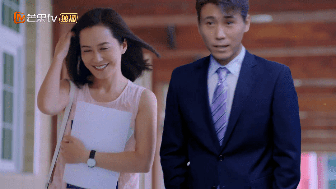 【情感】49岁俞飞鸿“新男友”首次曝光：油腻二婚男，她倒贴图什么？（组图） - 9