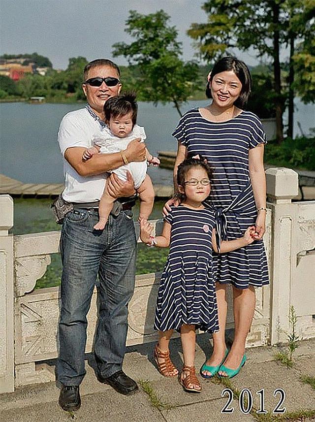 中国父女40年在同一地点拍照片，不仅国内火，还火到国外去了（组图） - 36
