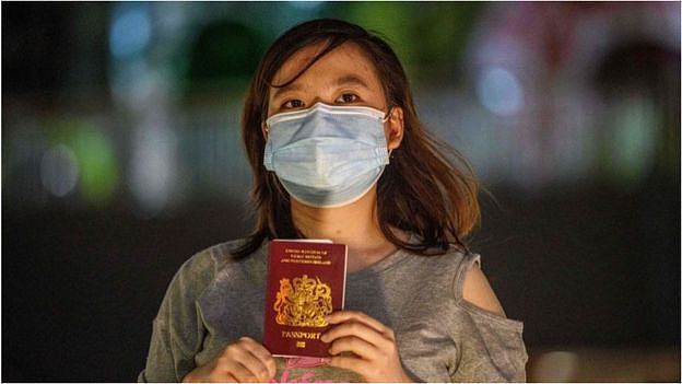目前香港约有30万人持有BNO护照（Credit: Getty Images）
