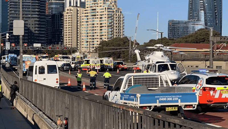 悉尼海港大桥今晨发生惨烈车祸，致1死4伤！事故现场严重拥堵（视频/组图） - 8