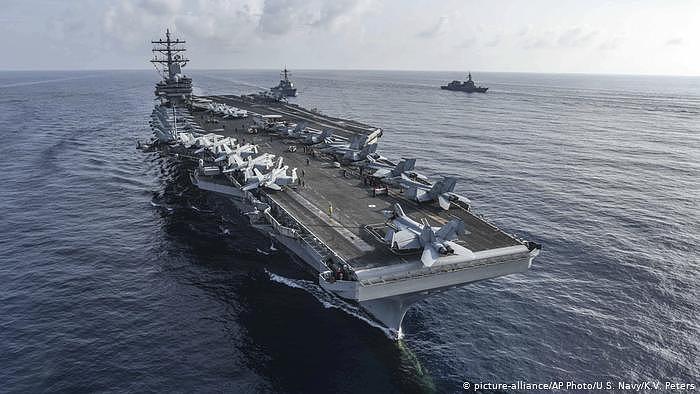 Flugzeugträger USS Ronald Reagan (picture-alliance/AP Photo/U.S. Navy/K.V. Peters)