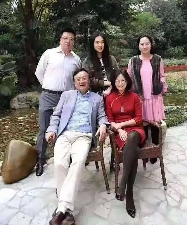 她是四太的媳妇人选，差点和何猷君结为夫妻，谁知被奚梦瑶捡了便宜！（组图） - 19