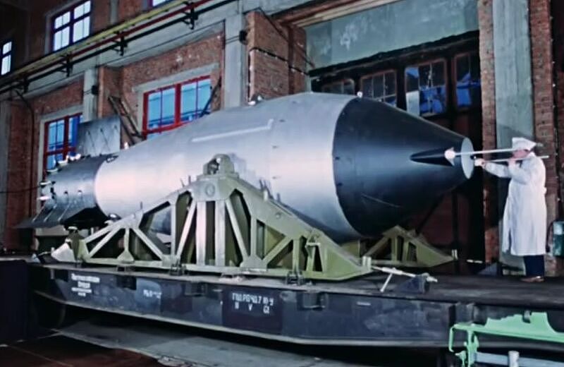 视频曝光！史上最大威力核弹试爆火球，直径惊人，炸弹外壳可容纳1亿吨级炸药量（视频/组图） - 1