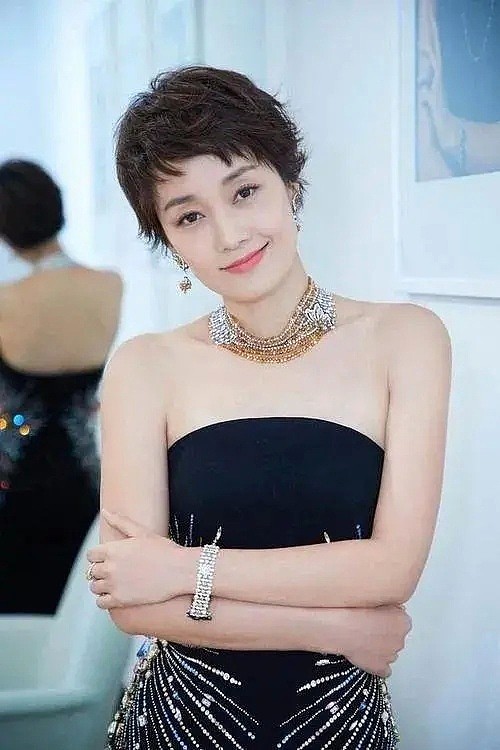 马伊琍暗示将再婚？自曝俩女儿鼓励她找老公！离开文章后越活越明白了（组图） - 18