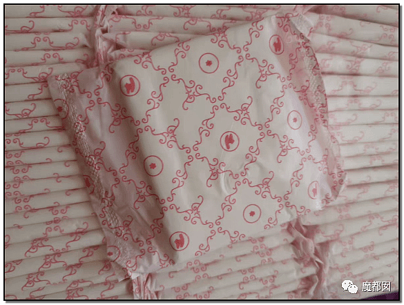 散装卫生巾热议！时至今日中国仍有忍受摩阴疼痛用草纸垫的女性（组图） - 15