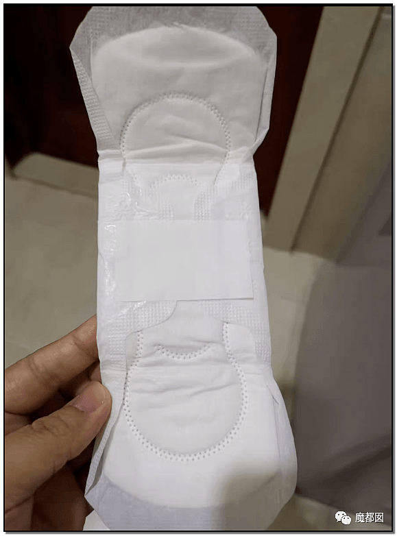 散装卫生巾热议！时至今日中国仍有忍受摩阴疼痛用草纸垫的女性（组图） - 16