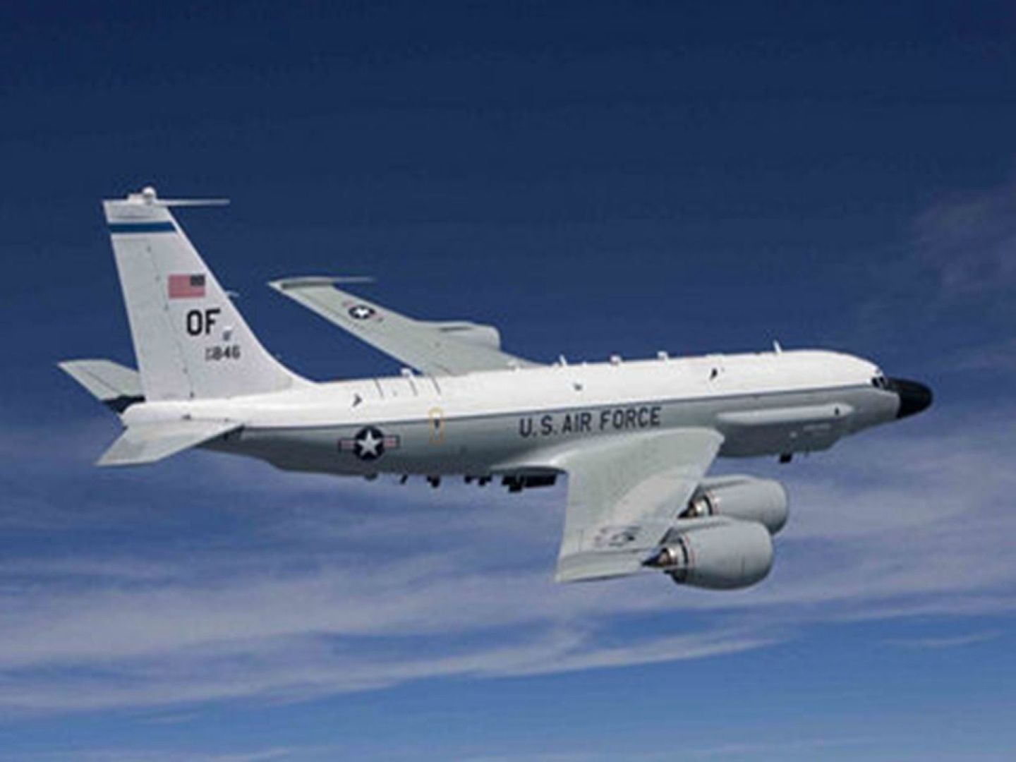 美军RC-135电子侦察机擅长在目标地区沿海进行侦察。（微博@纪舒森）