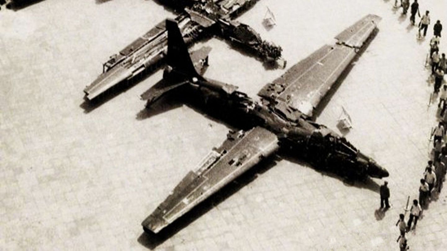 解放军曾先后击落了过5架U-2侦察机，机体残骸至今还在博物馆里。（微博@乌龙防务评论）