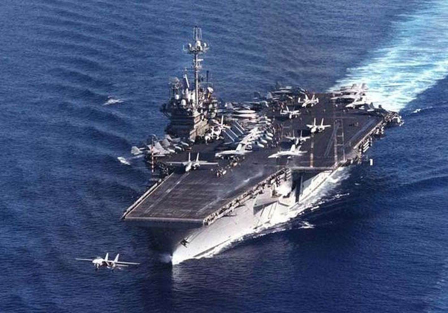 1996年3月，台海导弹危机第二波上演，美国派出独立号航母战斗群以及尼米兹号航母战斗群，南北包夹台湾。2020年的“四海军演”，并未曾有过当年的危机等级。（U.S.Navy）
