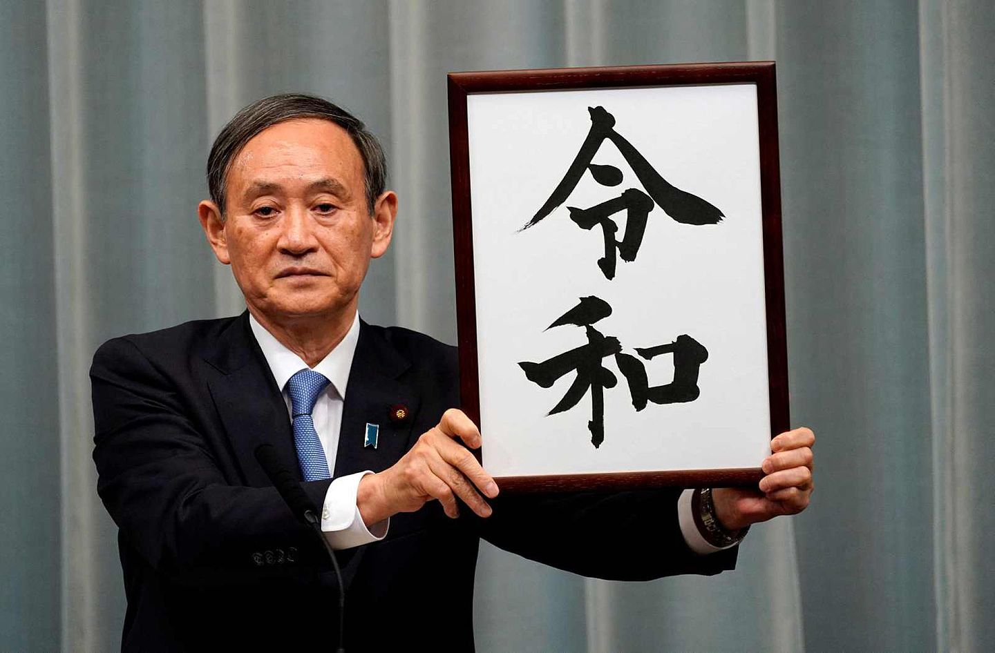 内阁官房长官菅义伟是“安倍外交”的坚定支持者，若他就任首相，中日关系不会有太大变化。（Getty）