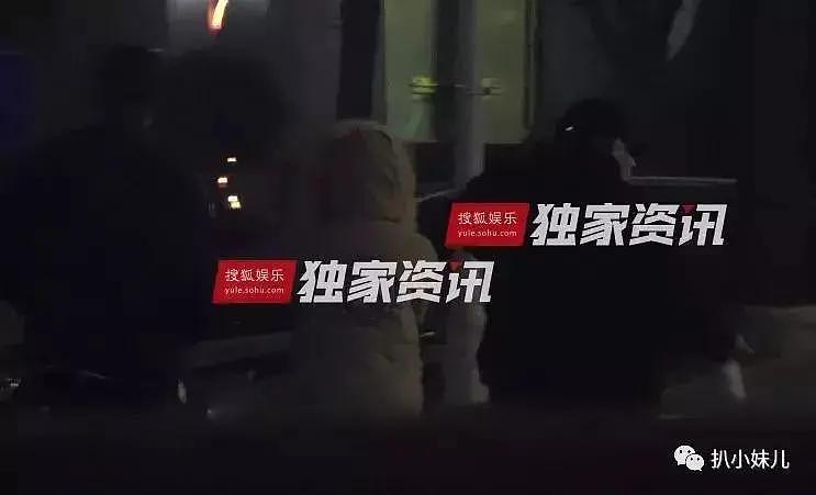 李小璐的新恋情要曝光了？深夜赴聚会鲜肉男全程陪玩，曾被曝买醉被两男搀走的她还想拿弟弟挡枪？（组图） - 28