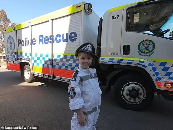 悉尼6岁小男孩身患绝症，临终愿望只有一个！得知真相后，澳洲警察助他圆梦 - 8