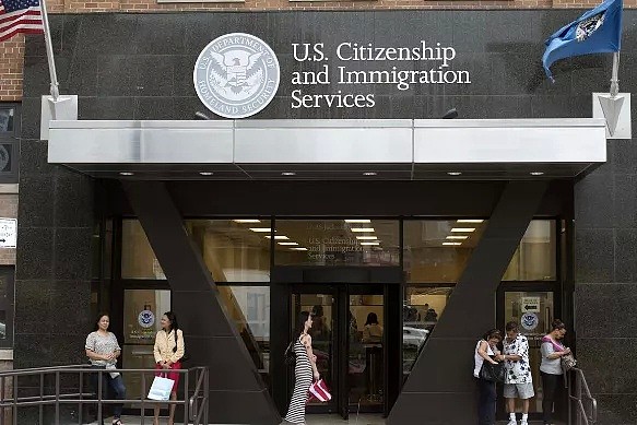 申请绿卡、入籍新规！美国拟向入籍移民收集DNA、面部信息，包括未成年人（组图） - 1