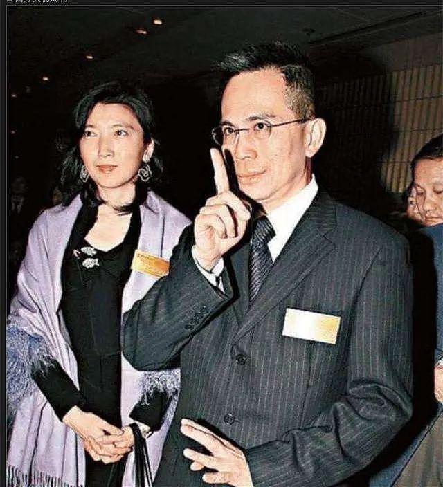 李嘉诚24岁长孙女又添一职，或成90后首富！梁洛施三子威胁大（组图） - 2