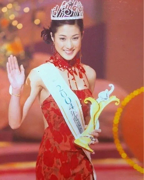 全球亚裔小姐封后...惊艳全球！陈法拉是评委，还有一位华裔小姐要复出TVB拍戏，好感度拉满（组图） - 15