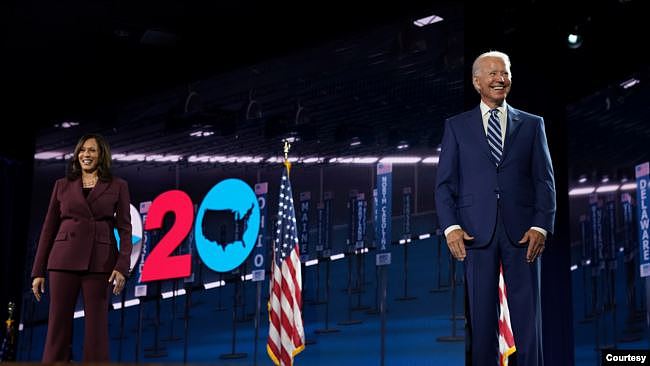 美国民主党总统和副总统候选人2020年8月19日出席民主党全国代表大会（民主党全代会视频截图）