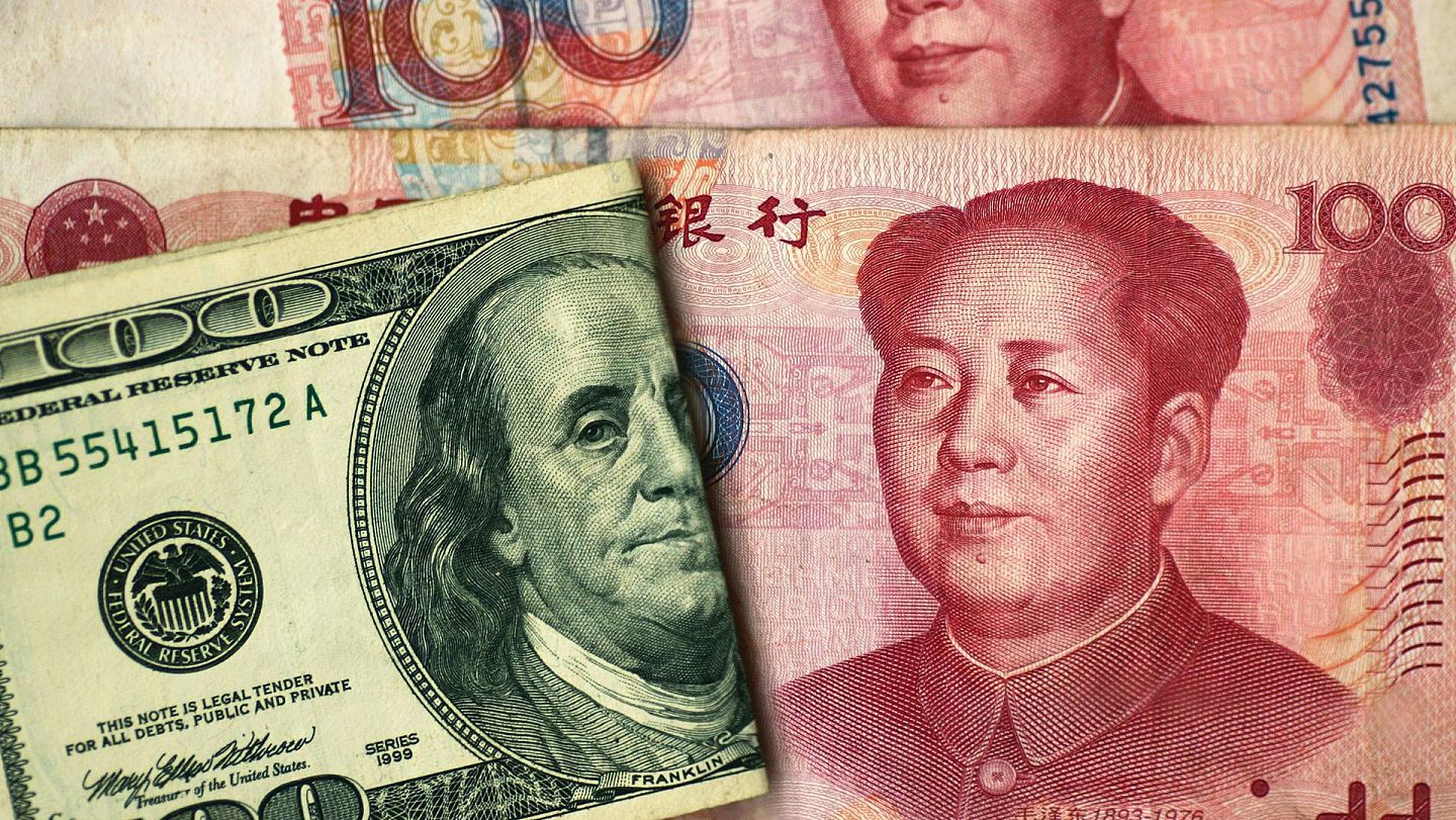 美元滥发对人民币的冲击，将导致中国经济发生严重的资本通胀，一旦控制不住中国财富将被再次“收割”。（视觉中国）