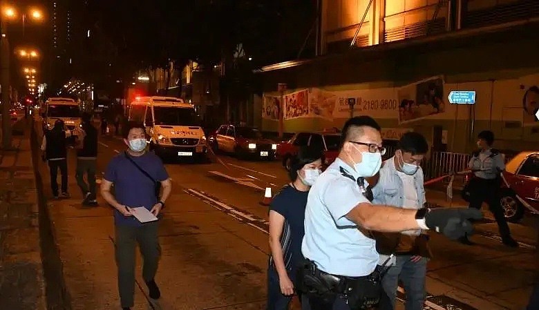 香港发生枪击案，黑帮大佬街头中枪，亡命驾驶冲进医院自救！（视频/组图） - 11