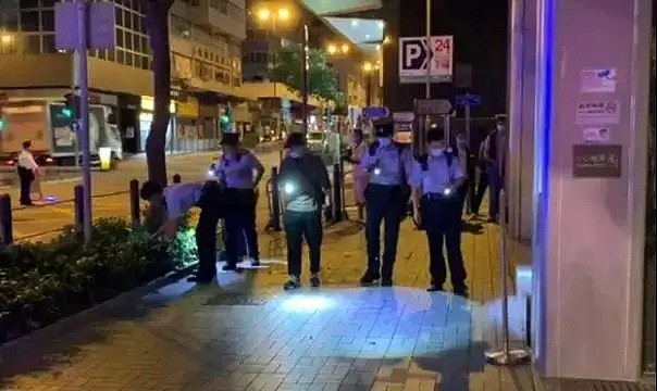 香港发生枪击案，黑帮大佬街头中枪，亡命驾驶冲进医院自救！（视频/组图） - 14