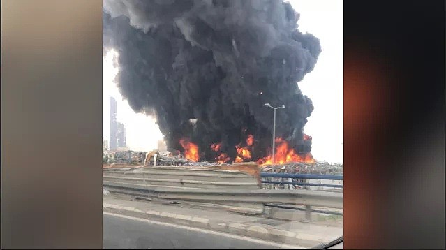 视频曝光！黎巴嫩首都贝鲁特港口再现大火，1个月前这里刚发生爆炸（视频/组图） - 4