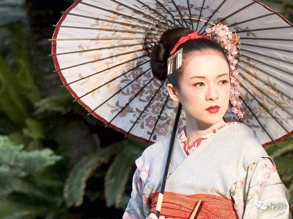 章子怡的“堕落”史：遭成龙父子共抢，与未婚夫陷“沙滩艳照门”（组图） - 15