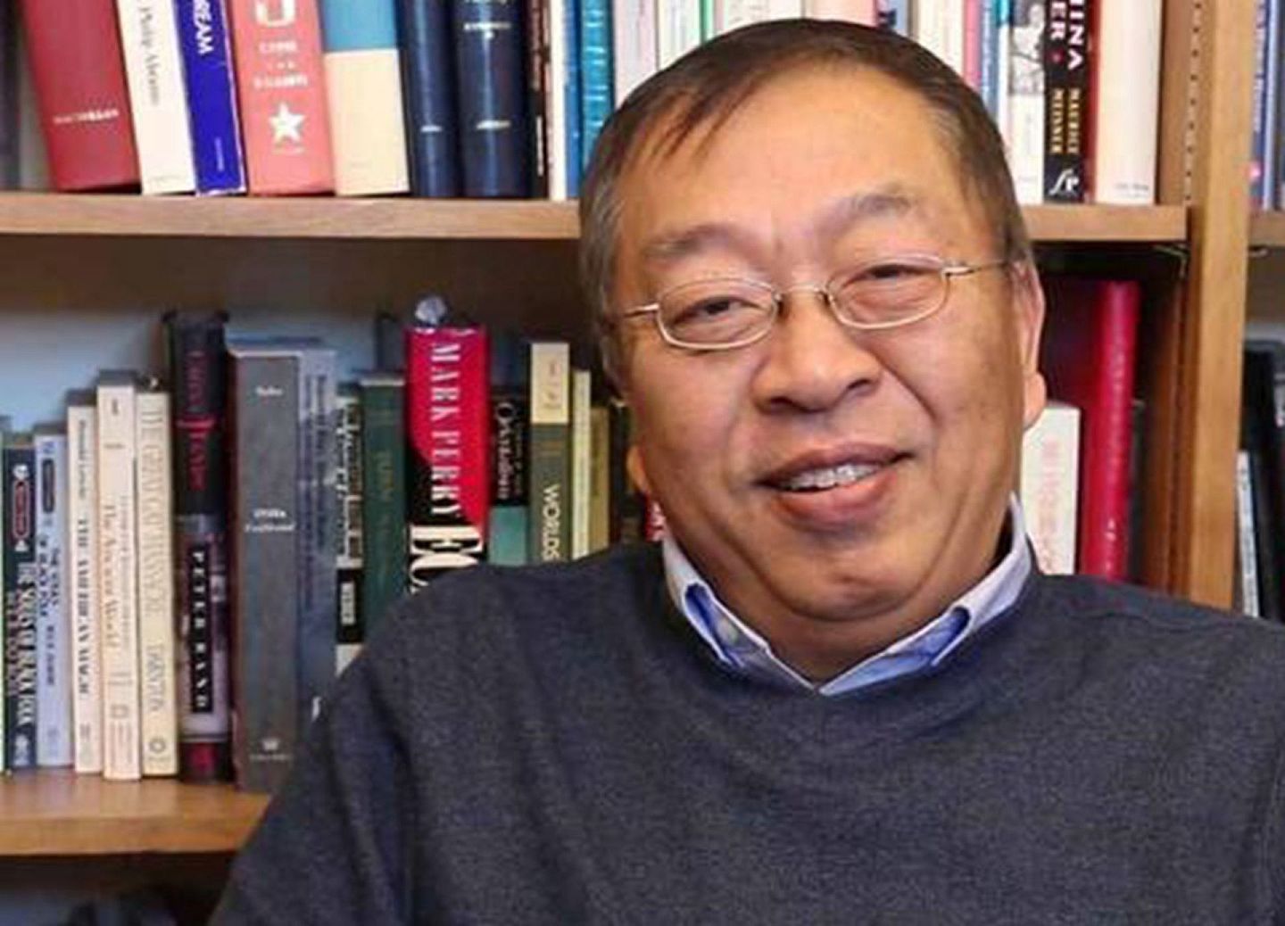 华裔余茂春被指是蓬佩奥身边重要的对华政策顾问。（微博@明了41384）