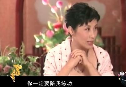 她是香港最艳女星，却苦恋21年嫁穷小子，终身不孕（组图） - 16