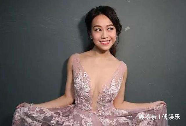 许志安戴婚戒复出感谢郑秀文，黄心颖却被新人取代彻底封杀（组图） - 5