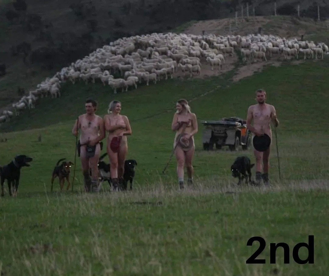 澳新刮起农民裸照风潮！农民组队拍裸照，博眼球背后，是不为人知的心酸…（组图） - 29