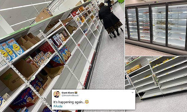 疯抢！英国超市又空了，民众担心因第二波疫情而封锁，再次囤厕纸和食物（组图） - 3
