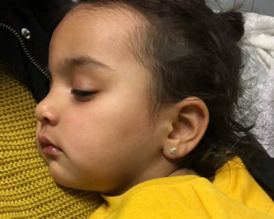警惕！加拿大2岁女童睡梦中暴毙，尸检显示感染肺炎，医院称是流感拒绝检测（组图） - 6