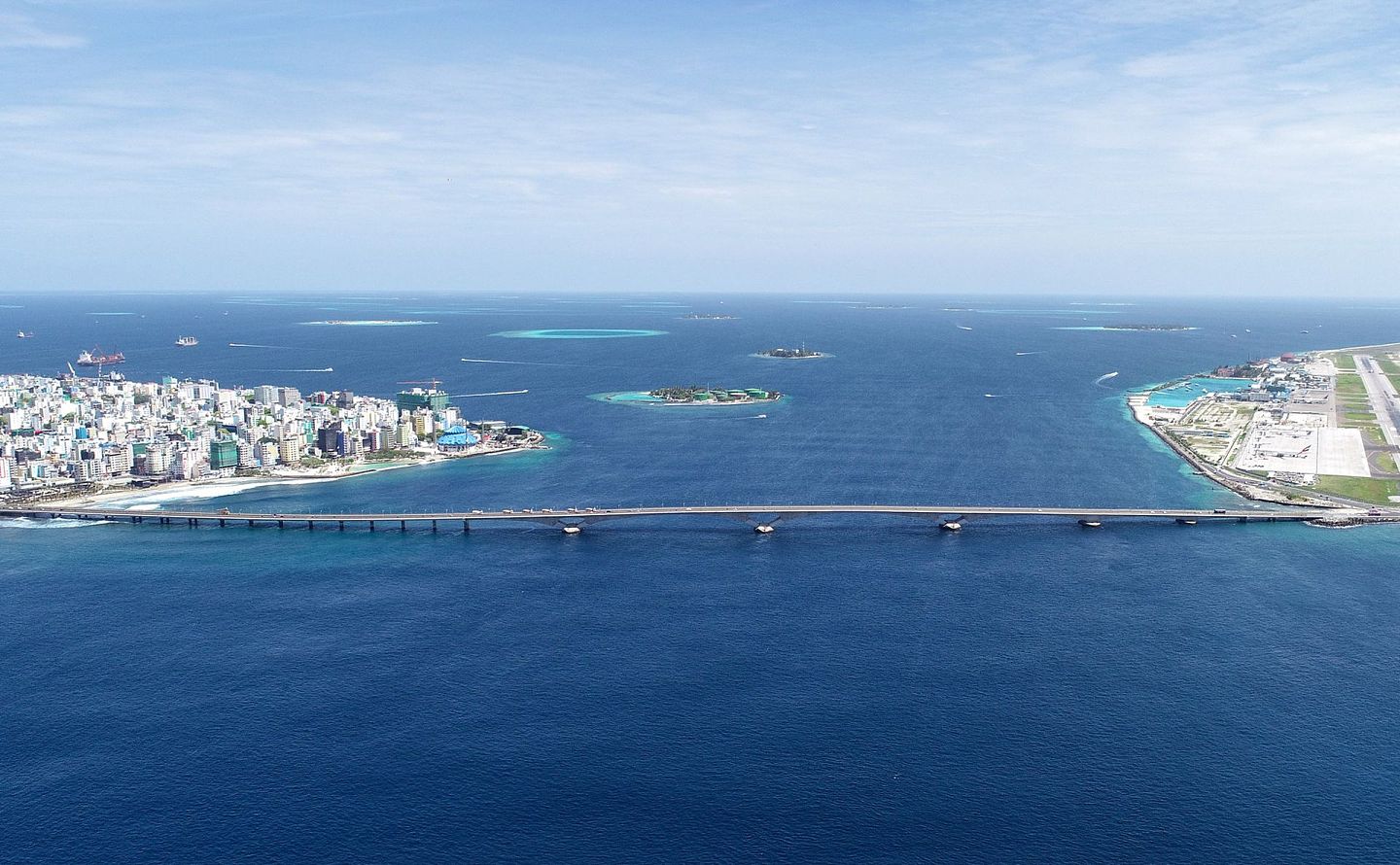 这是2019年8月30日拍摄的马尔代夫中马友谊大桥。（新华社）