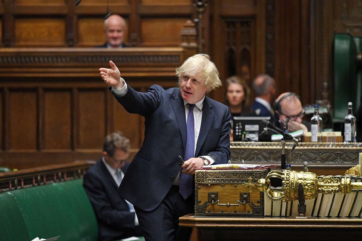 2020年7月1日，英国首相鲍里斯·约翰逊（Boris Johnson）在下议院接受首相质询。 (Reuters)