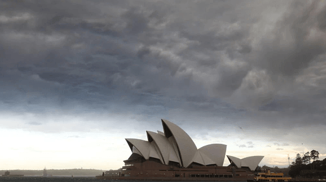 强风暴席卷悉尼，1.7万住户停电！新州多地发布极端天气警报（组图） - 2