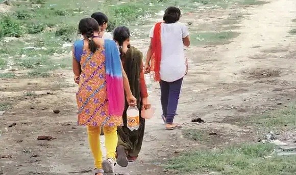 印度女孩被逼得用防弹衣做内裤，上面还得加装GPS（组图） - 6