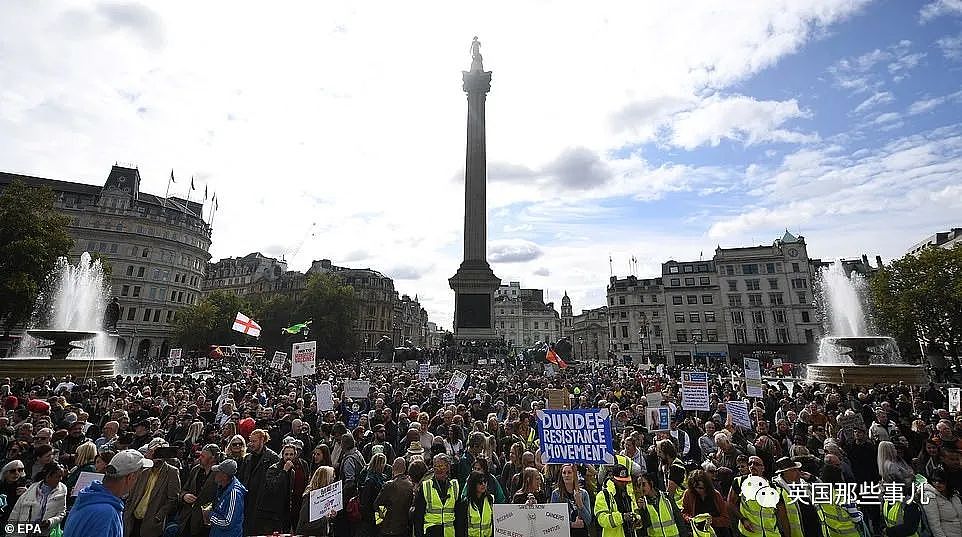 英国一边每天新确诊6000人，另一边15000人不戴口罩搞集会.. 这？（组图） - 14