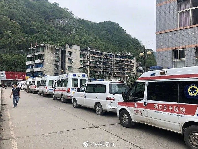 重庆煤矿事故致16人死亡，亲历者：燃烧后的一氧化碳和煤灰异常猛烈，吸了两口就承受不住（组图） - 1