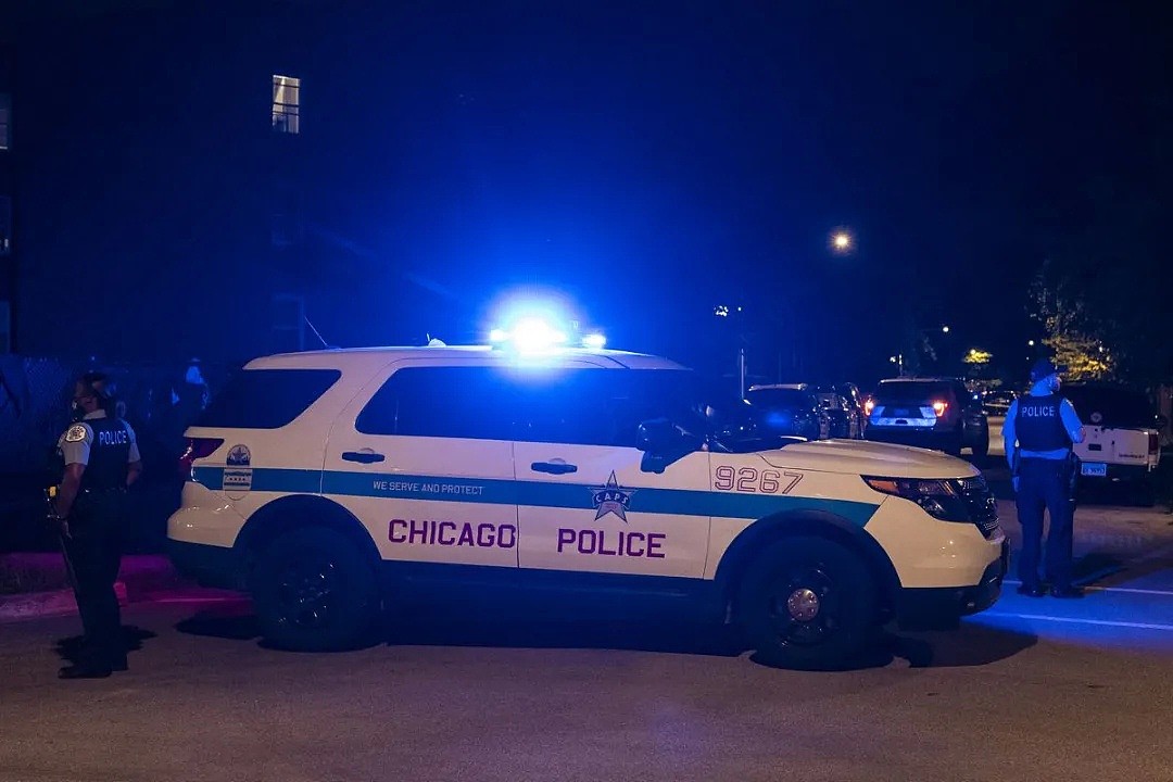 美国芝加哥血腥枪击！51人中弹9人死，20岁小伙被爆头，5岁女童惨丧命（组图） - 10