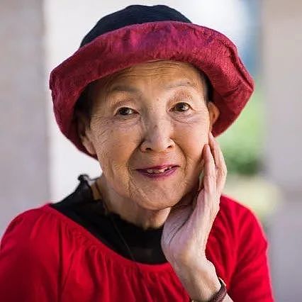 84岁日本奶奶成苹果“最高龄程序员”刷爆全网：不Care年龄的人生有多爽？（组图） - 7